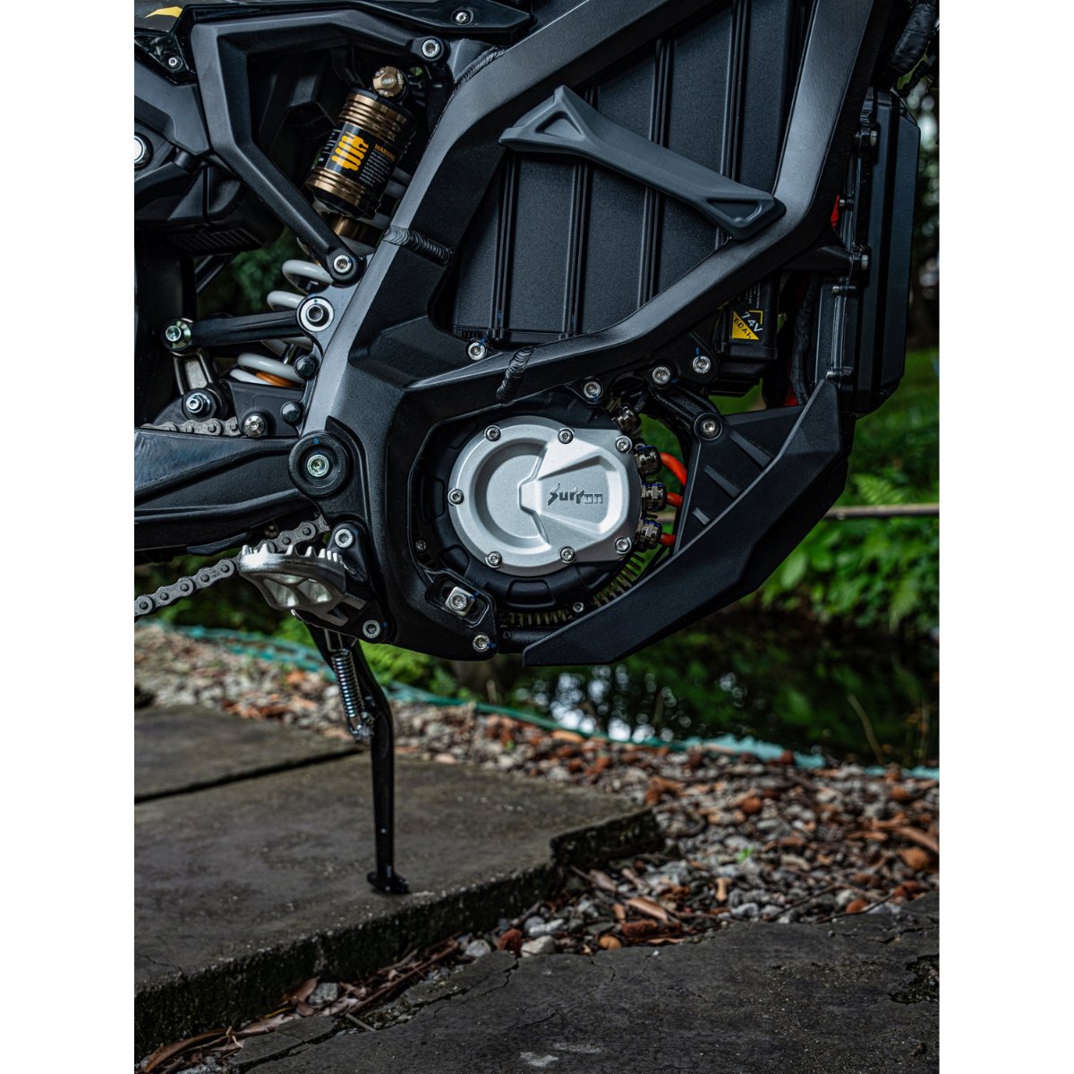 SUR-RON ULTRA BEE R HP 2025 ADR APPROVED ROAD LEGAL