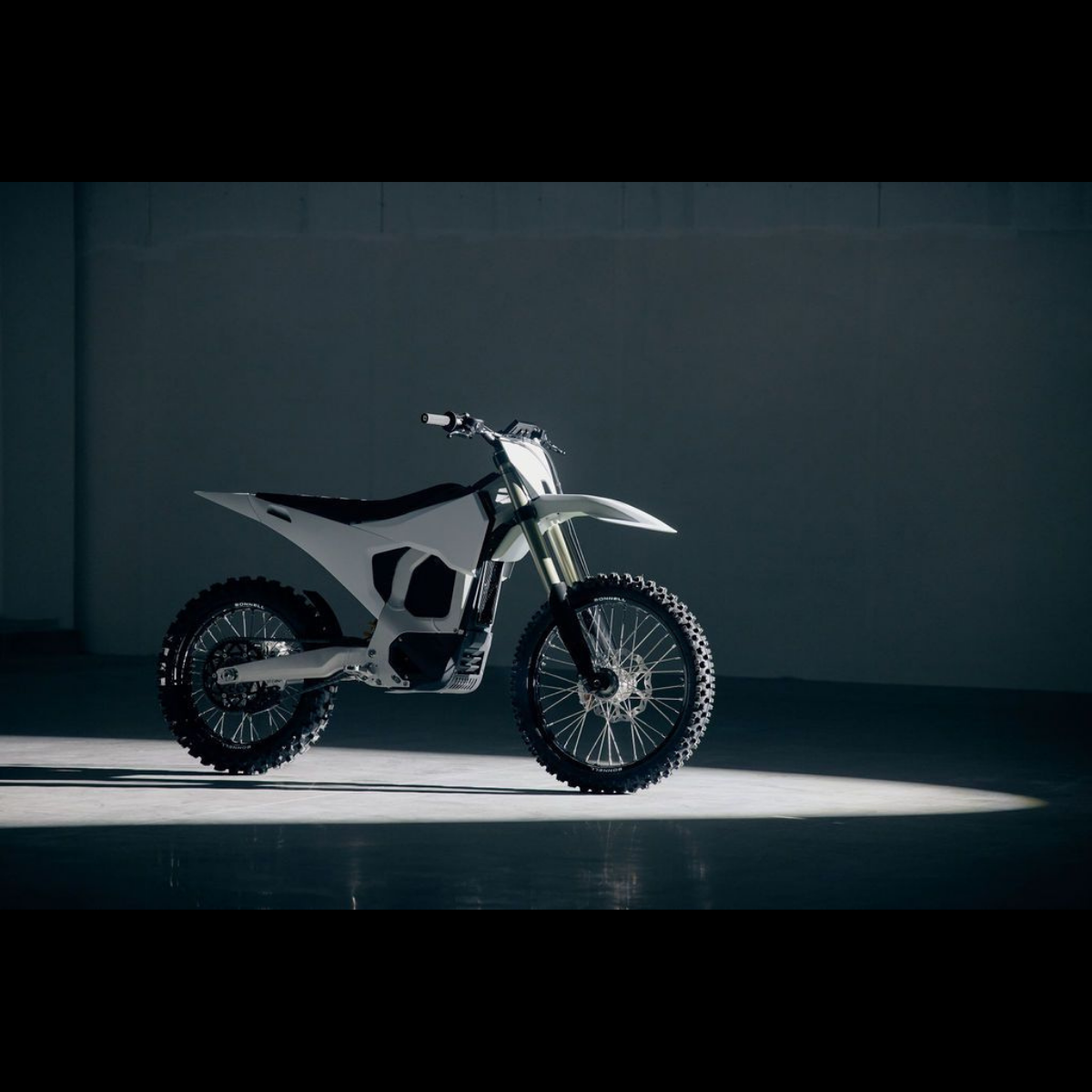 Bonnell 805 Electric Motorcycle - Coming December 2026 - Pre Order Only