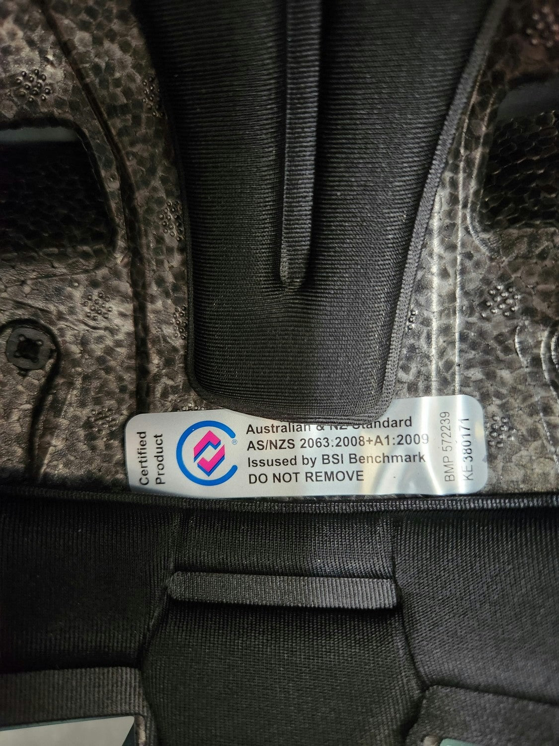 BHE-150 HELMET WAVE - Black