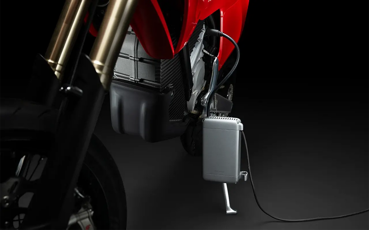 Stark Future Portable charger AUS/NZ